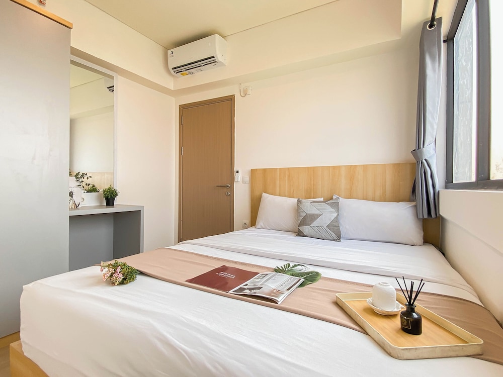 Spacious Warm 2Br At Apartment Meikarta
