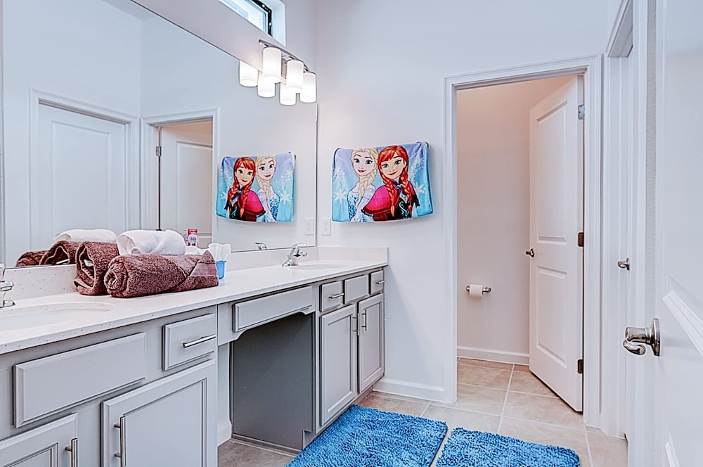 5893 Family Fun Home With Pool Near Theme Parks