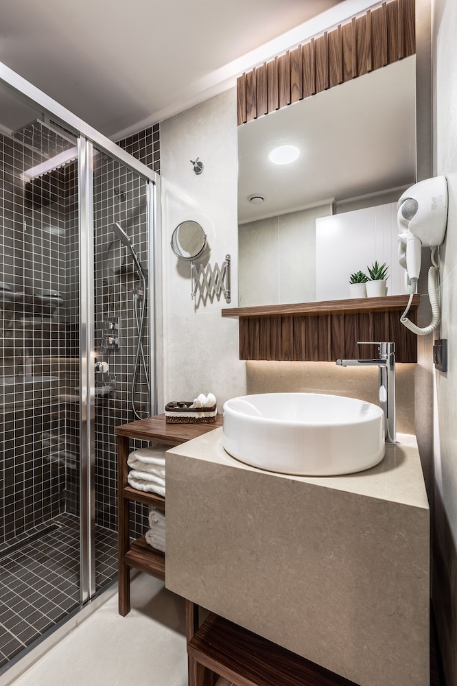 Sherry Suites Karaköy - Image 54