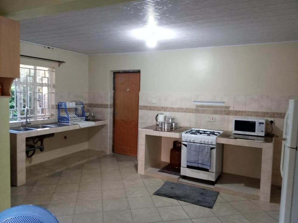 Lovely Spacious 3-bed All Ensuite House in Nanyuki view 5