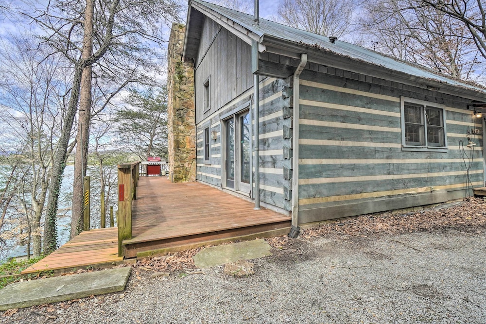 Lakefront Cabin w/ Boat Dock & Sunset Views! view 5