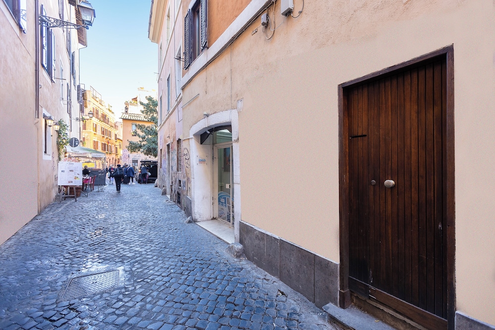 Mou House Trastevere
