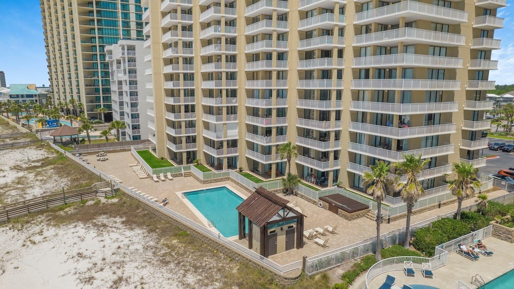 Romar Place 705