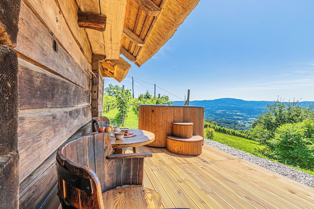 Vineyard Cottage Paradiz view 4