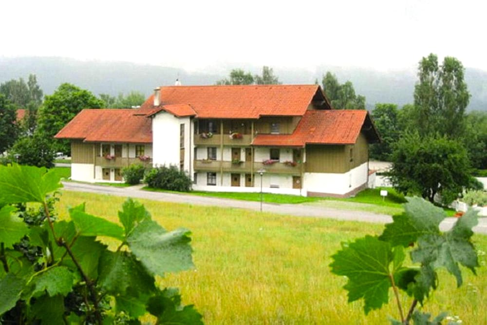 Apartment Near Kurpark Lake