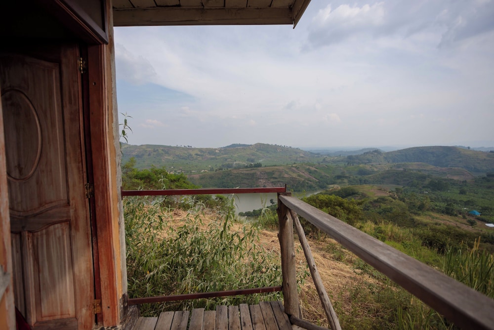 lake mwamba lodge view 3