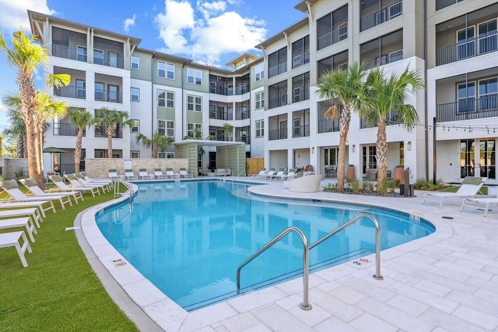 Landing Furnished Apartments - Orange Beach