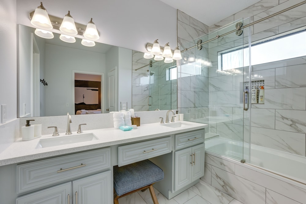 Pet-friendly Duplex Unit in Southwest Houston