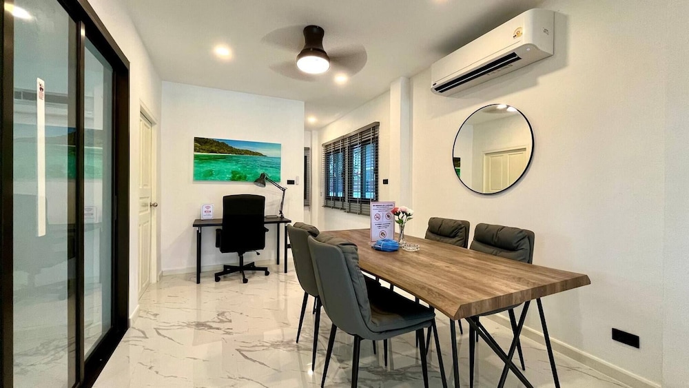 Khaolak Pool Villa With 3 Bedrooms