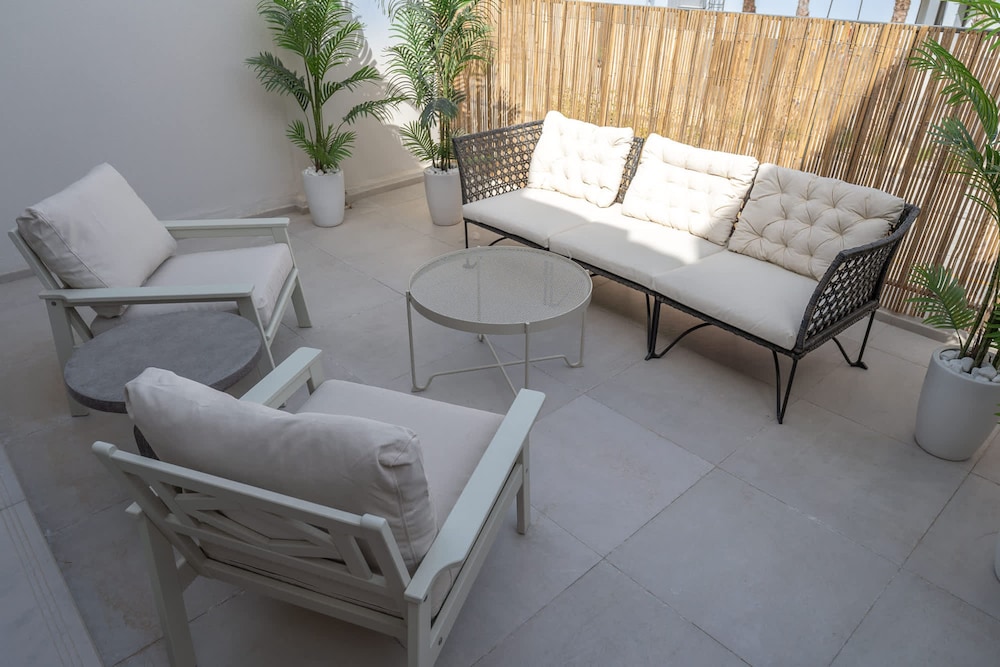 Classy 4-bedroom Villa With Spacious Balcony in Nad Al Sheba