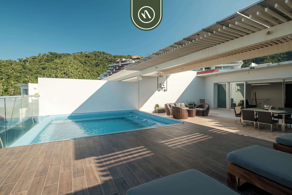 Oceanview Penthouse With Private Pool - BBQ