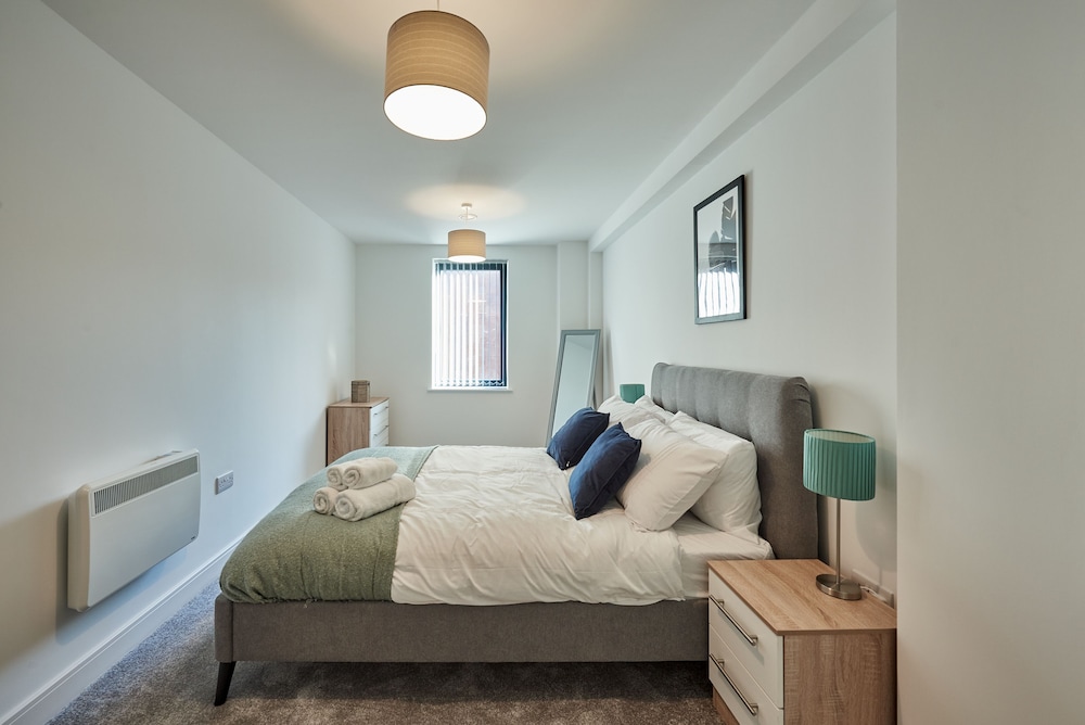Jewellery Quarter Suites - Luxury Apartments view 3