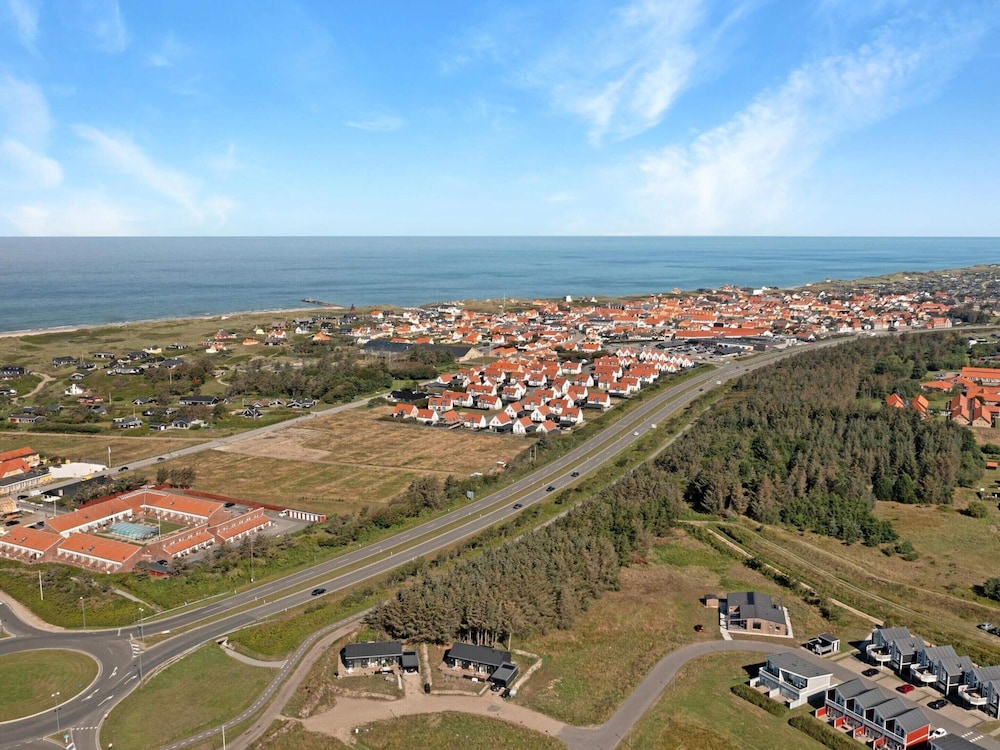 Holiday Home, 950m From sea