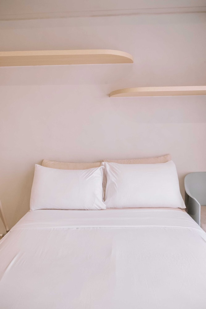Serene Zen Studio Retreat