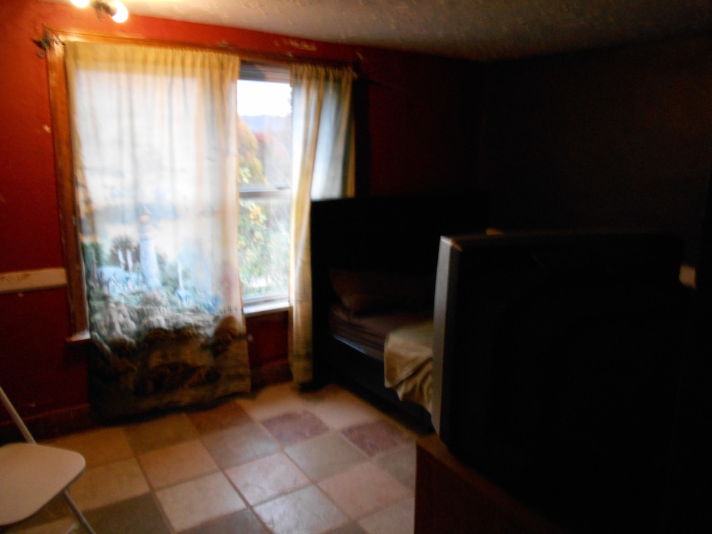 Nelsonville Hotel - Hostel - Property Image 32