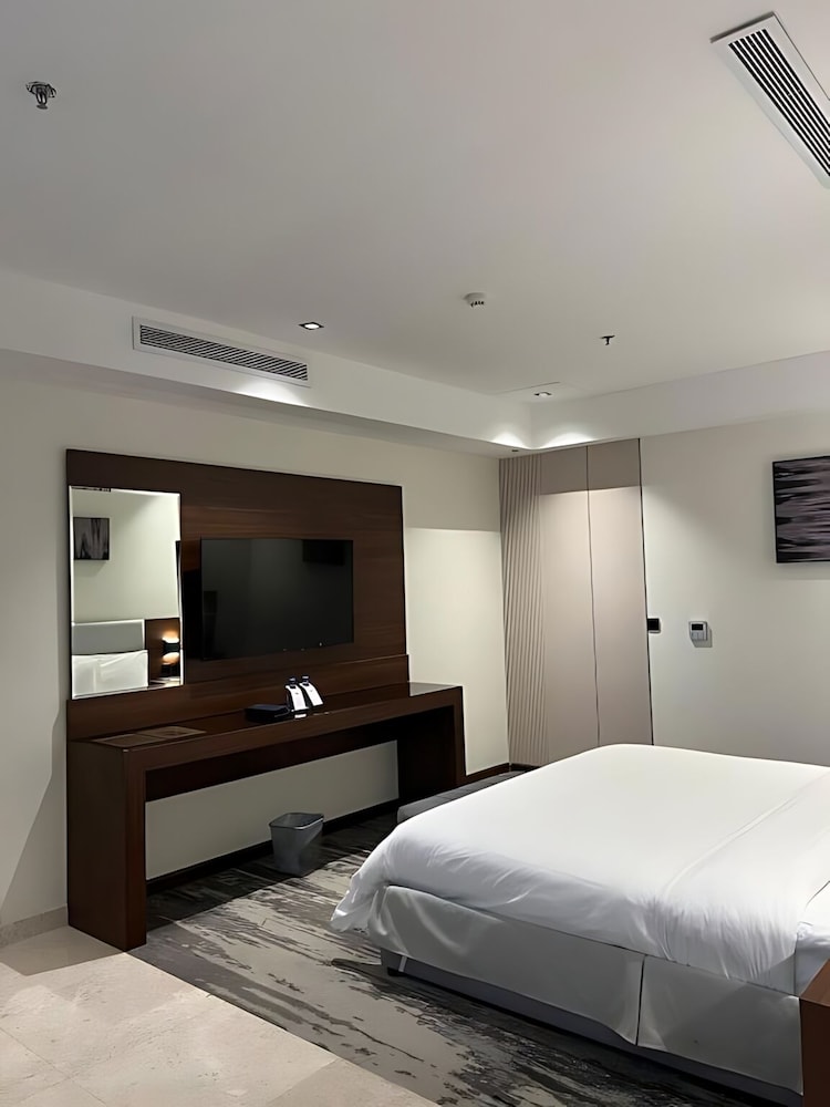 Kayan Serviced Apartments