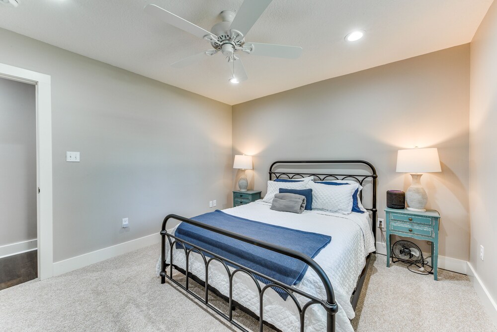 Luxe Lake Charles Escape w/ Home Theater! view 2