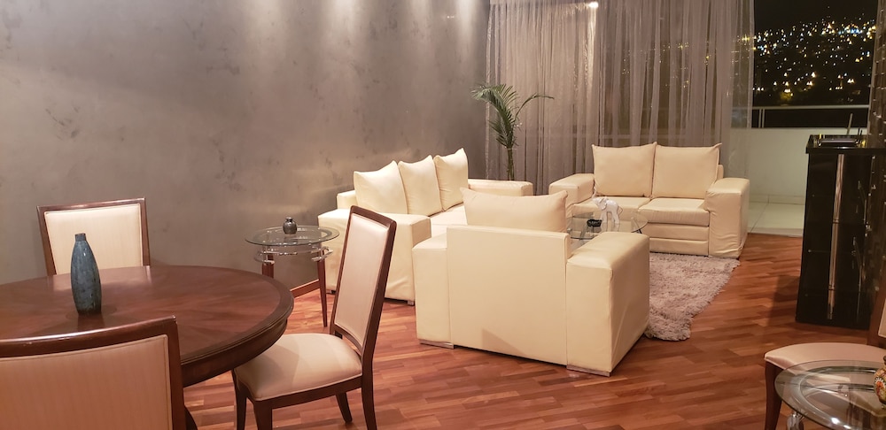 Portal Rent Apart 9 view 2