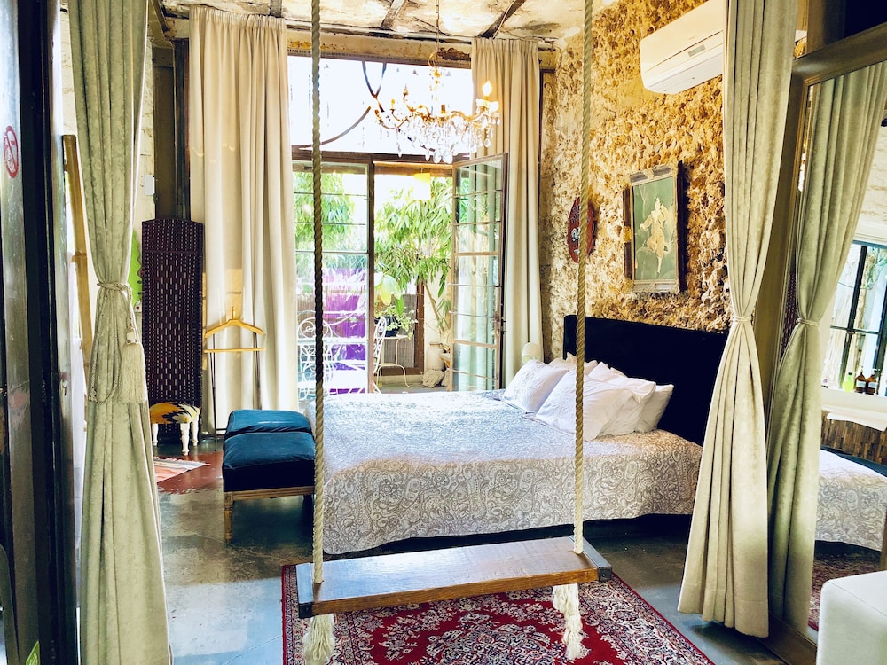 Trieste Neve Tzedek Boutique Suites