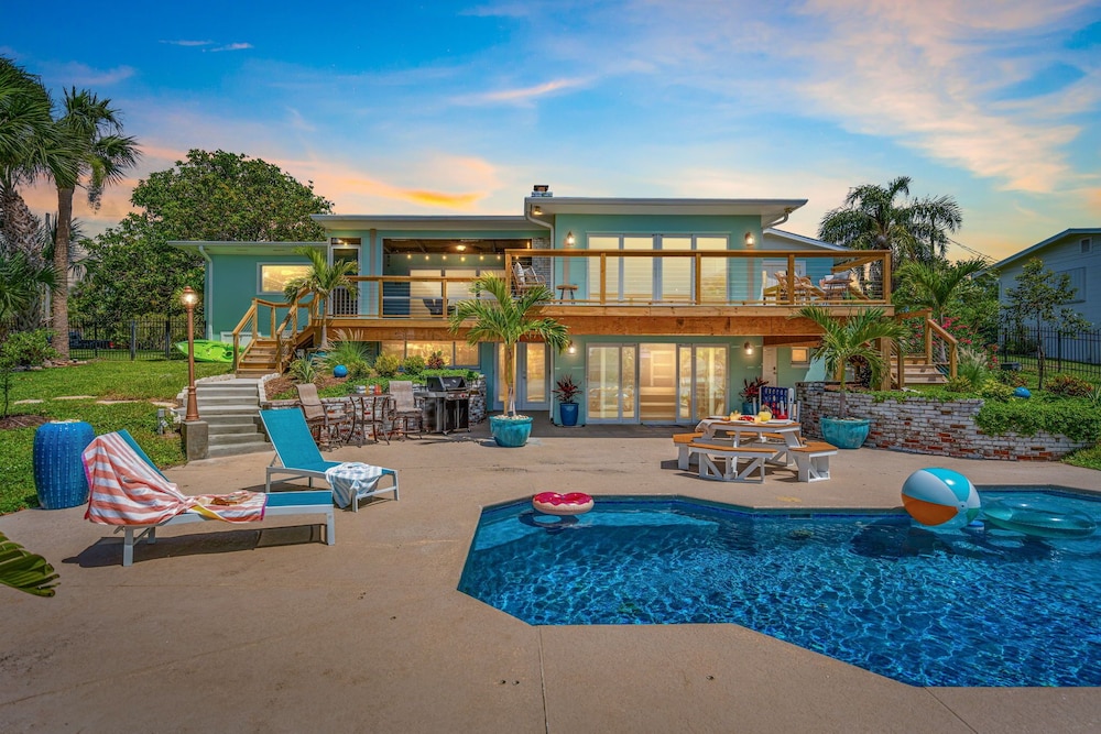 Mango Shores
