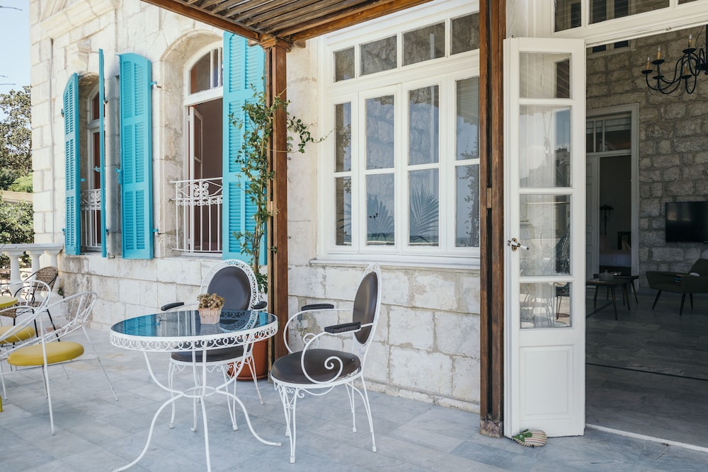Beit El Bahr