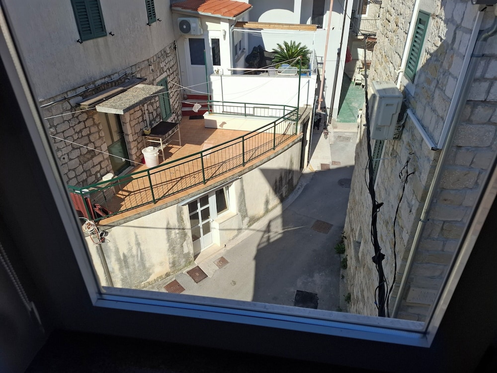 Apartments Kastilac with sea view