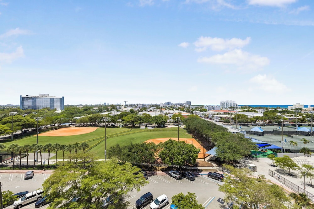 Luxury Condos Near Miami Beach