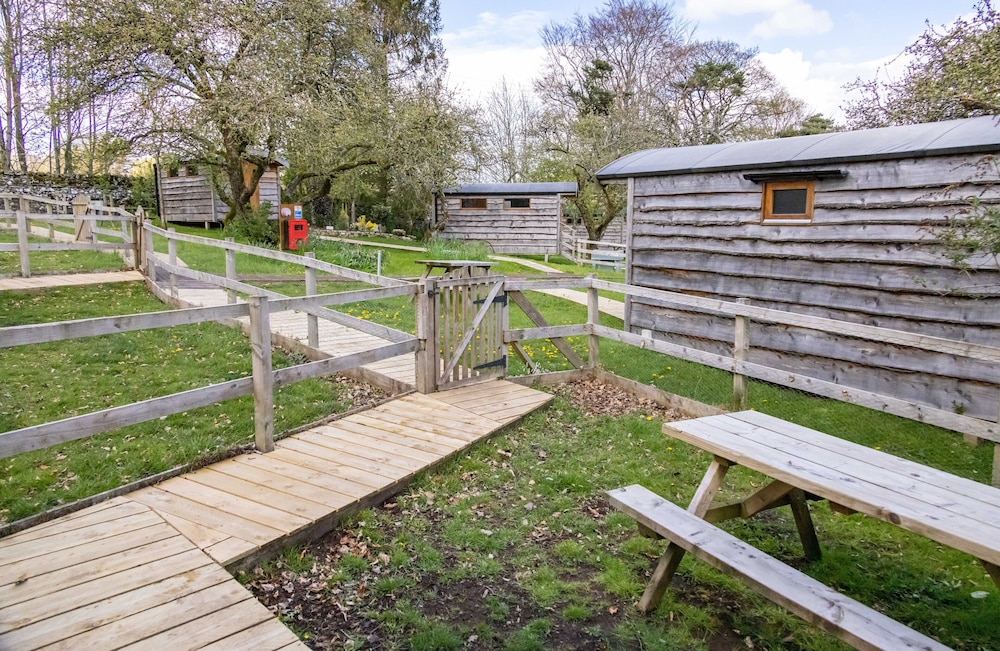 Orchard Hideaways