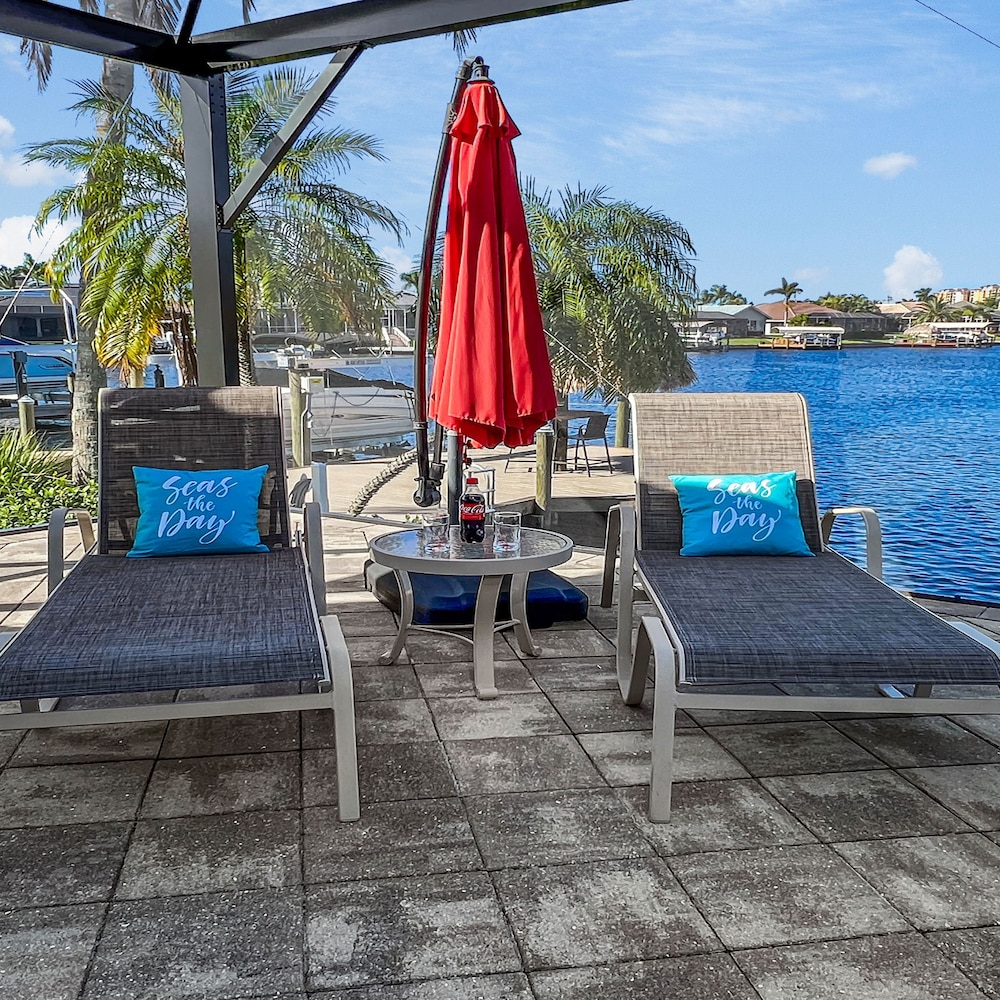 Rosegarden - Pool Spa and Perfect Water View