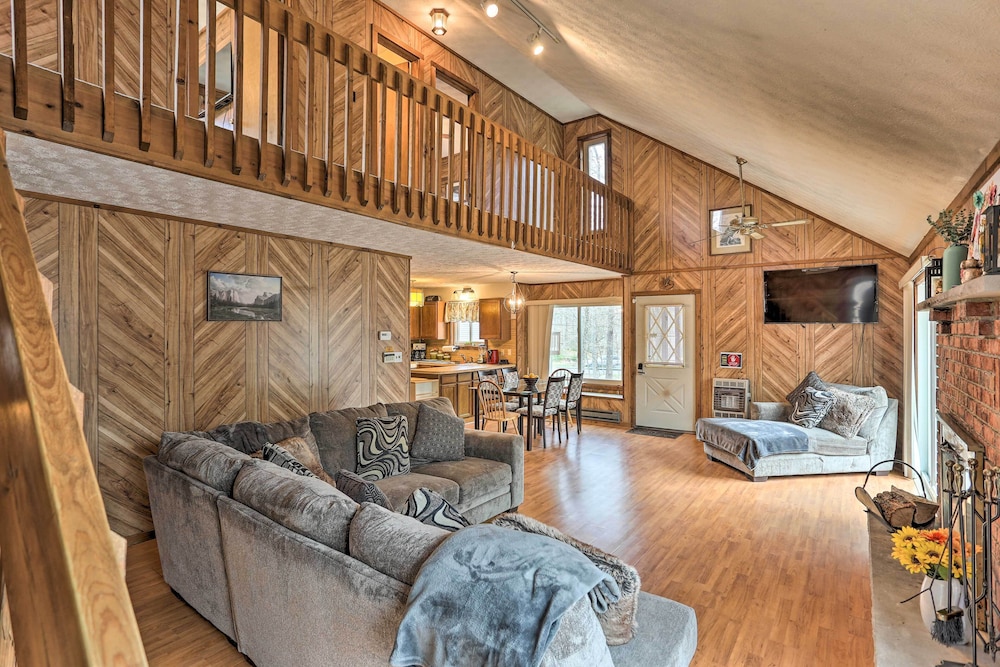 Resort Perks: Picturesque Poconos Getaway!