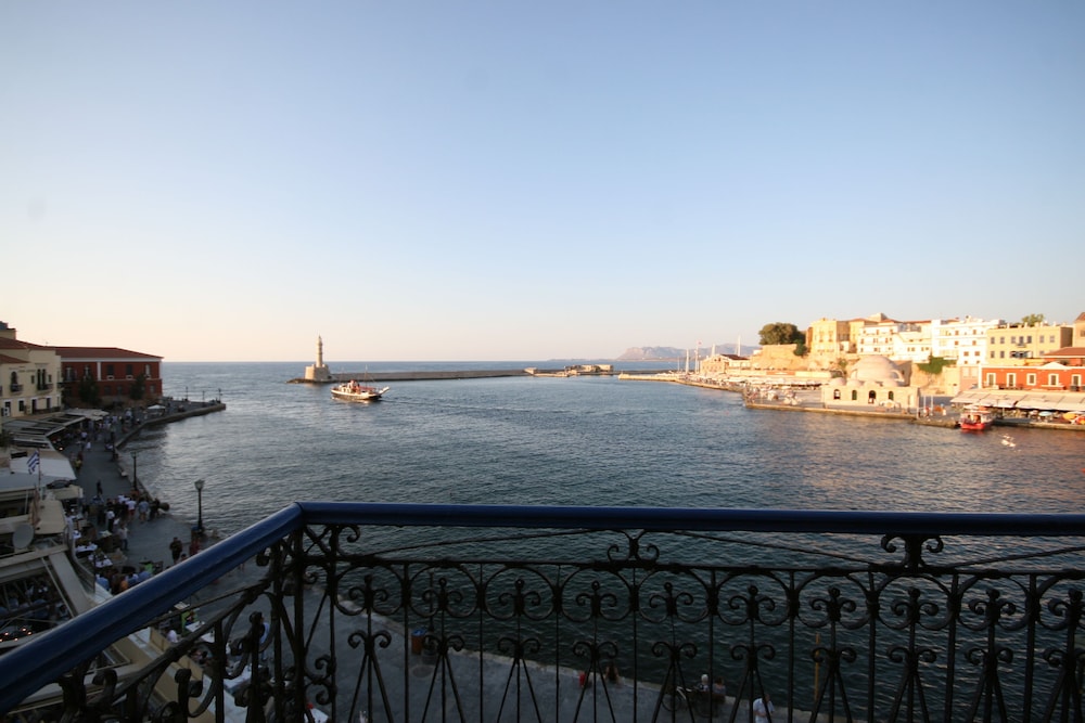 Nostos Hotel 61