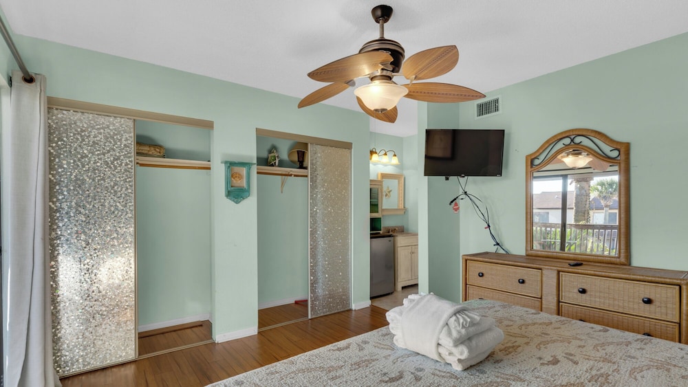 Portside Resort D1: Gulf Retreat With Pools, Beach & Family Adventures!