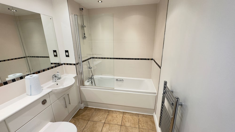 2-bed Apt, Sleeps 7, 5 Mins to Camden Market