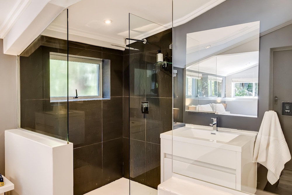 Ocean View Camps Bay 5bed Villa w Pool Valtameri