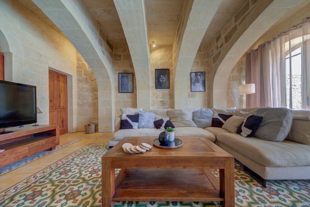 Klementa the Private Villa With Pool in G arb Gozo