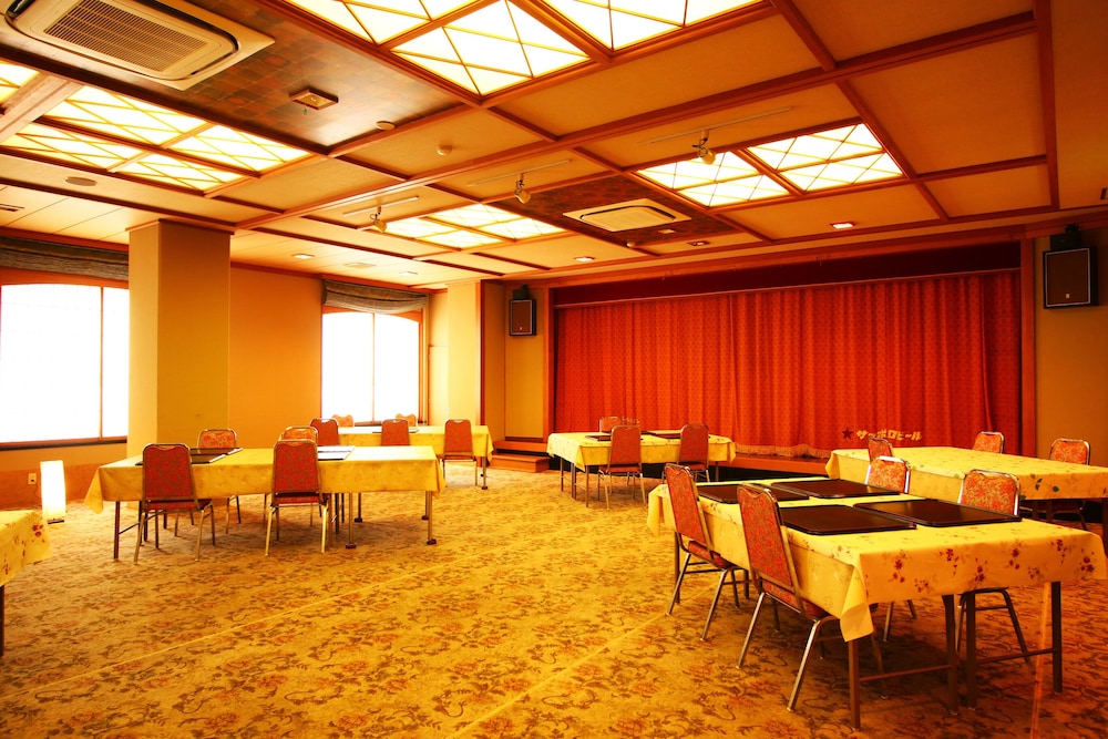 meeting & event spaces