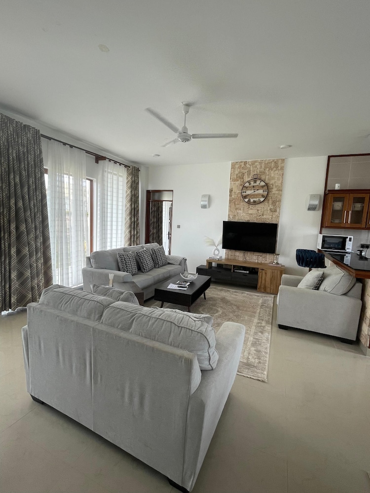 PV 23 at Pazuri Holidays