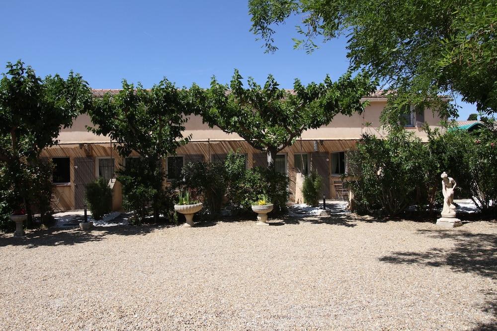 Le Clos de la Font - Chambres d'hôtes view 2