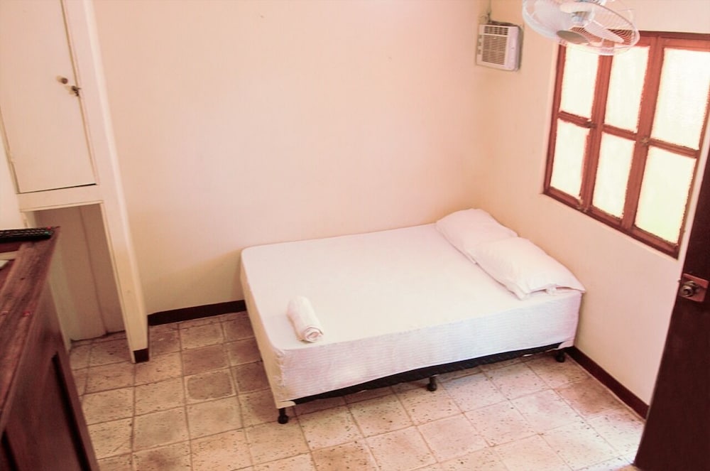 Hostal Castillo - Hostel view 5