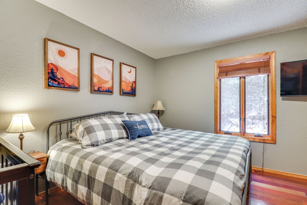 Families Welcome: Quiet Cabin < 5 Mi to Cloudcroft