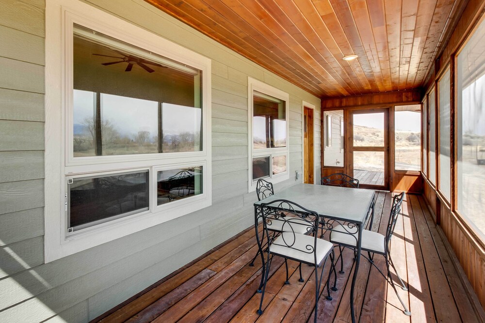 Beautiful Jefferson River Cabin w/ Mountain Views! - Property Image 8