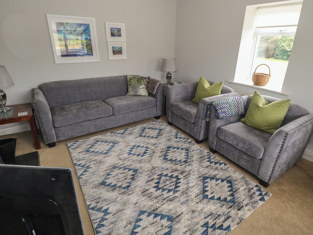 Kivvy Cottage