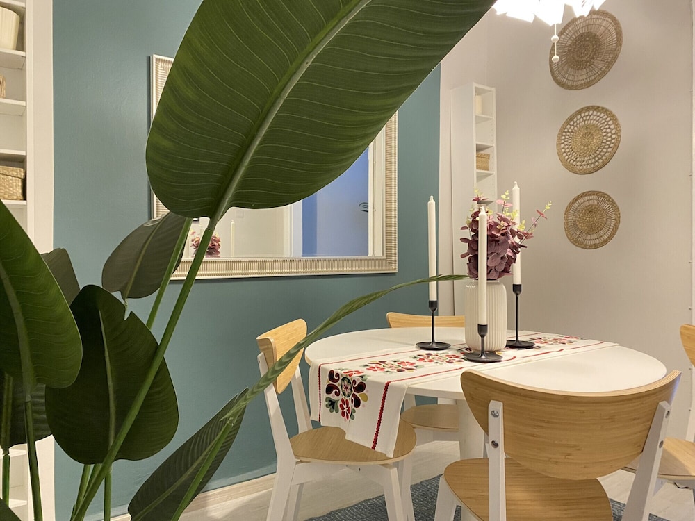 Charming Flat Near Osmanbey Metro Station