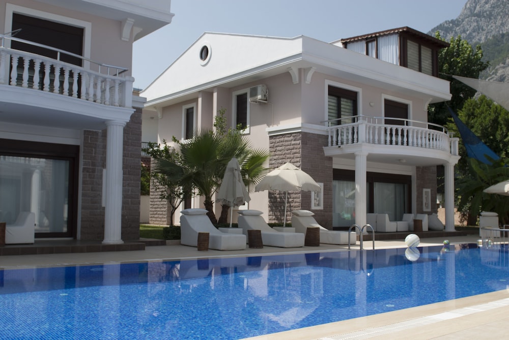 Bamont Villas