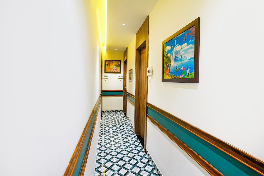 FabHotel Shahi Palace