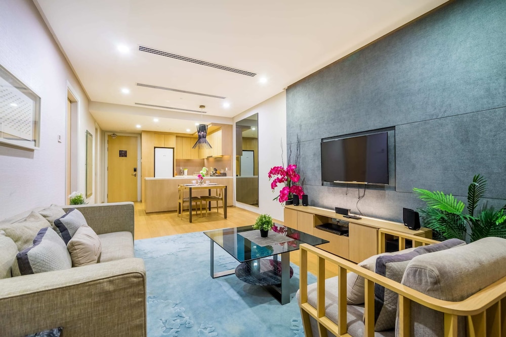 188 Luxury Suites by Plush