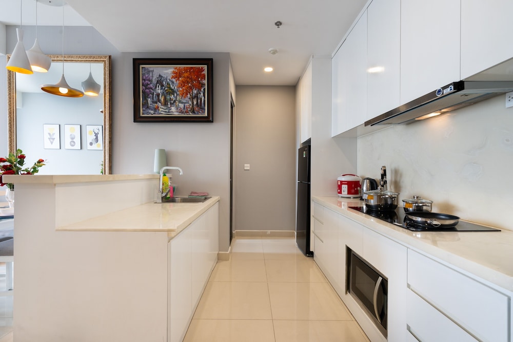 Annie Apartment - Rivergate Resident