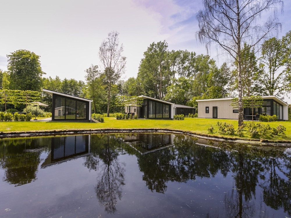 Modern Chalet With Nice Sliding Doors Near Lochem view 3