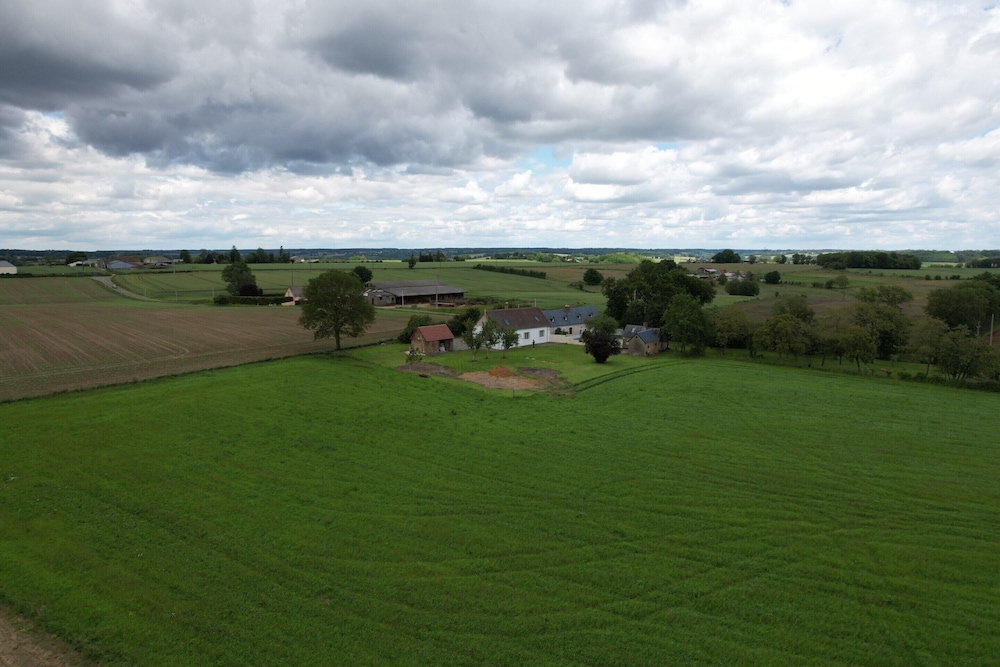 Cottage in Saint-vincent Near Le Mans
