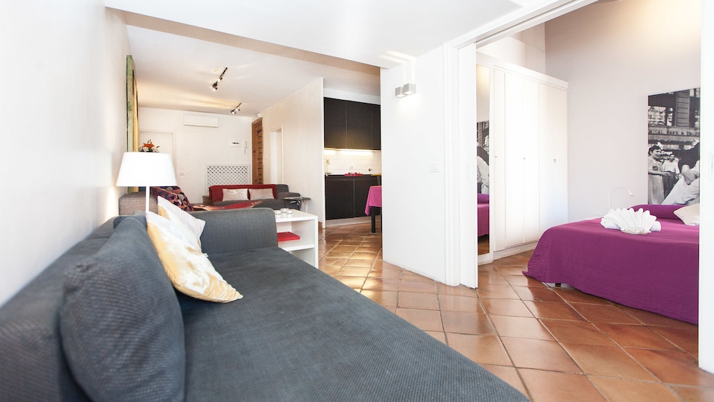 Rental In Rome Mattonato